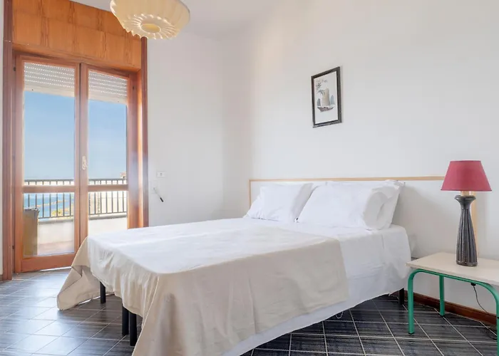 Ferienhaus Stunning Sea View